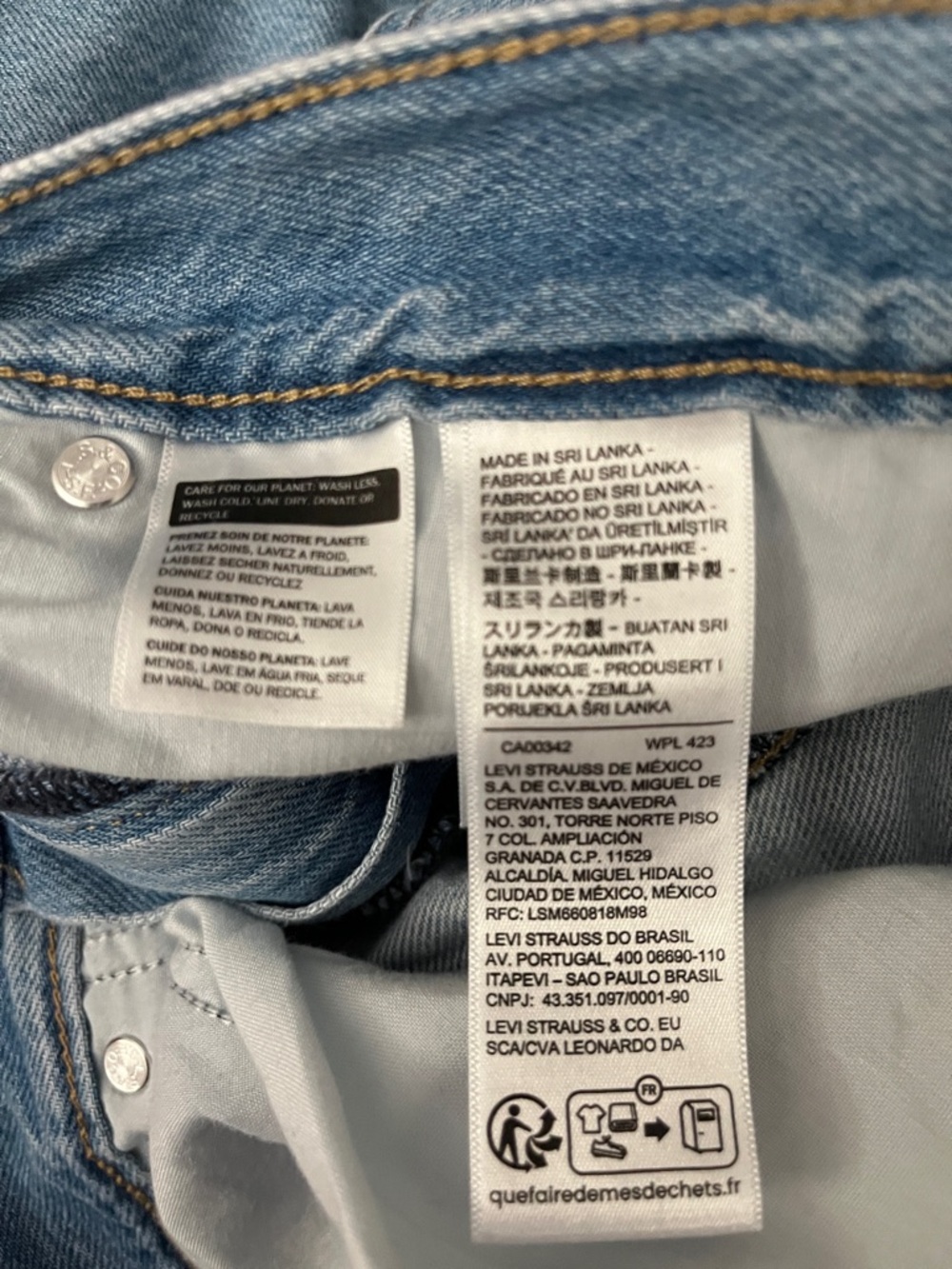 Women's Levi's Light Blue Denim Skirt with Panel Seams Size 31 - Picture 5 of 7
